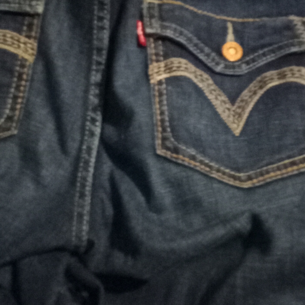 Levis 528 curvy boot cut
